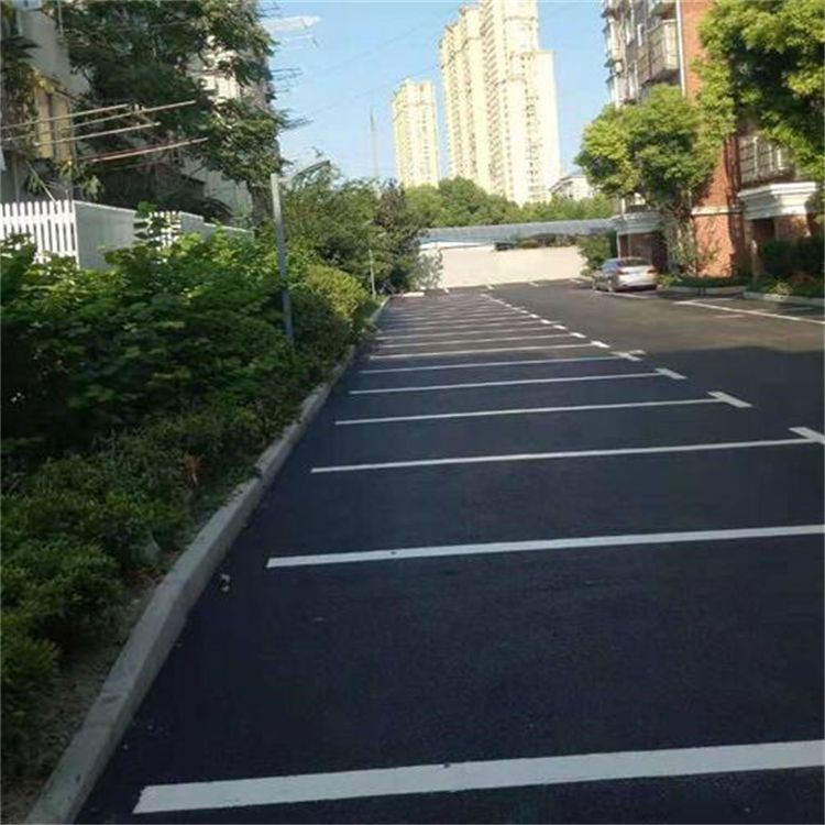蒋场镇厂区划线